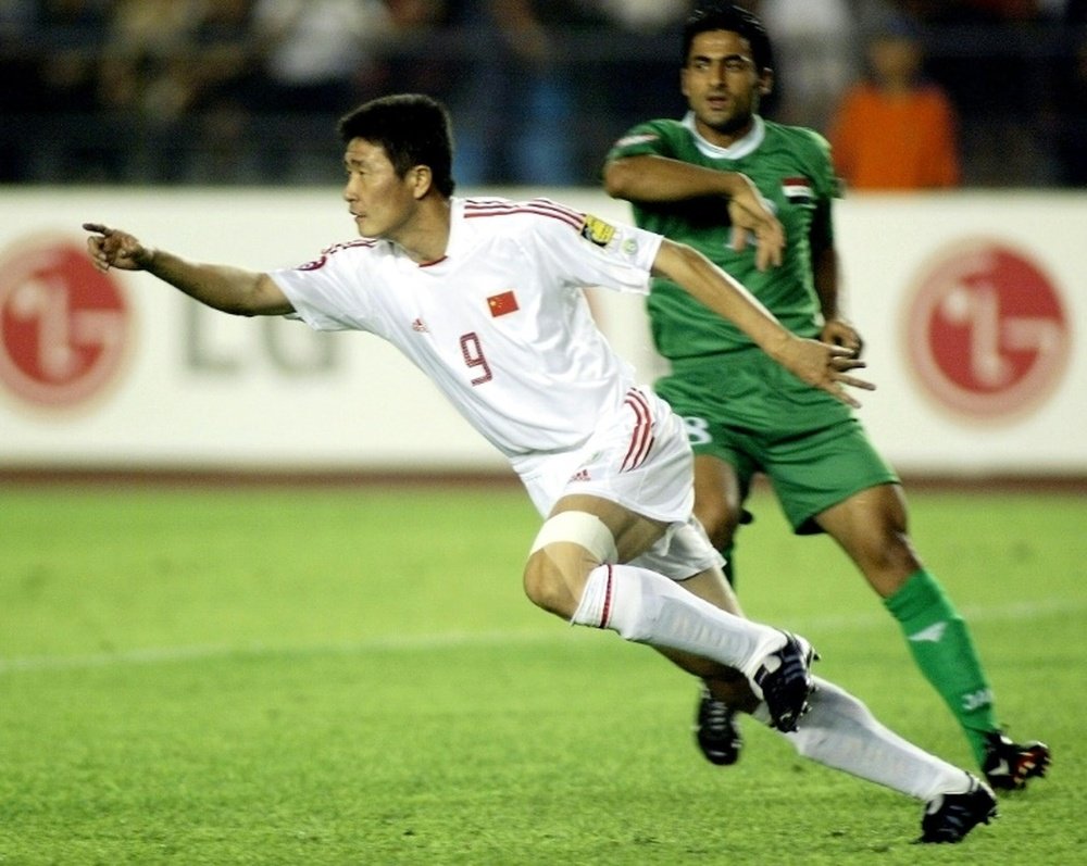 Une ex-star du foot chinois appelle à renverser le Parti. afp