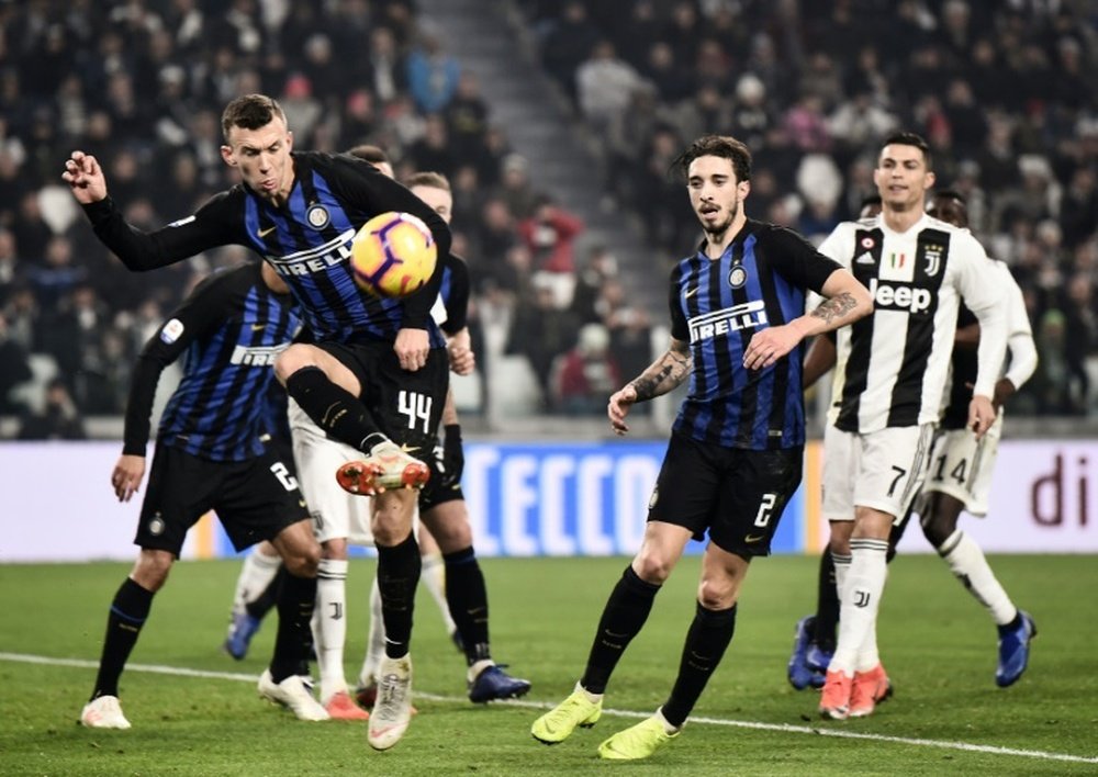 L'Inter Milan, avec ses Croates Ivan Perisic et Sime Vrsaljko, reste sur une défaite en Serie A. AFP