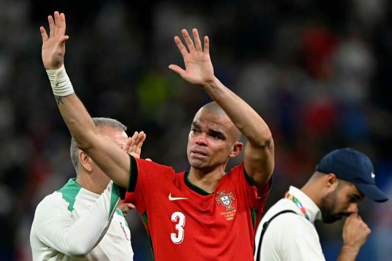 Portuguese Pepe ends his career at the age of 41