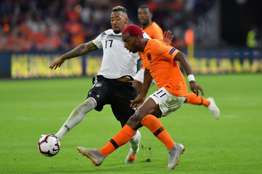 Jerome Boateng (g) face aux Pays-Bas, en Ligue des nations. AFP