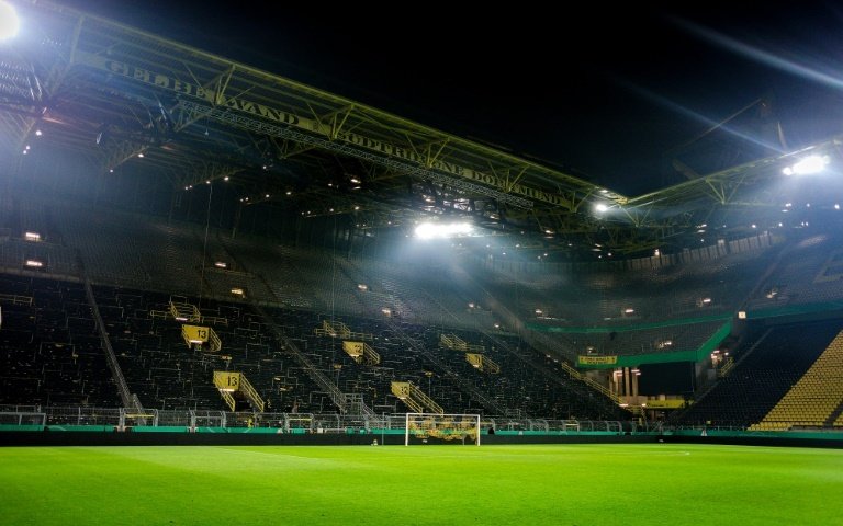 Le Mur jaune (tribune Sud du Signal Iduna Park) à Dortmund, le 8 février 2017. AFP