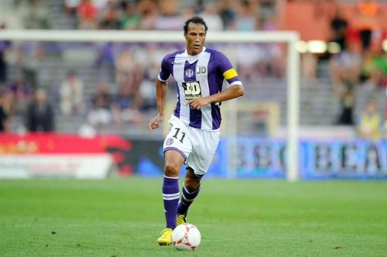 L'ancien joueur de football professionnel et international français Jonathan Zebina a été condamné lundi par le tribunal correctionnel d'Avignon à deux ans de prison avec sursis pour ne pas avoir payé ses impôts pour plus d'un million d'euros, a-t-on appris mardi auprès du parquet. 