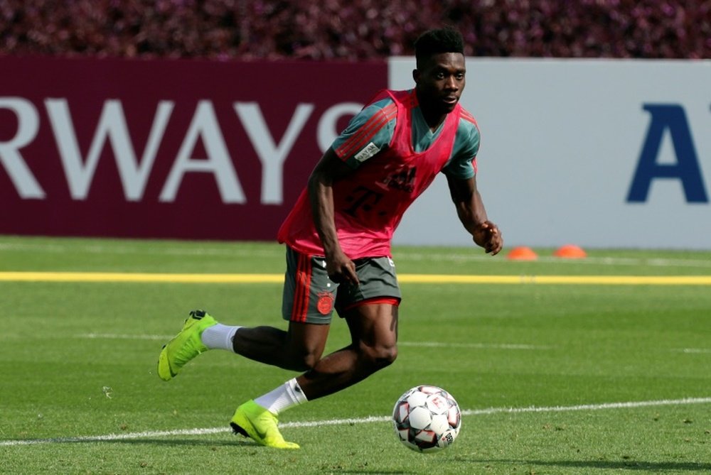 L'attaquant du Bayern Munich, Alphonso Davies, à lentraînement à Doha. AFP