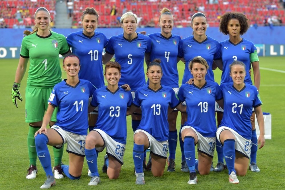 Les Italiennes avant le match face aux Brésiliennes, le 18/06/19. AFP
