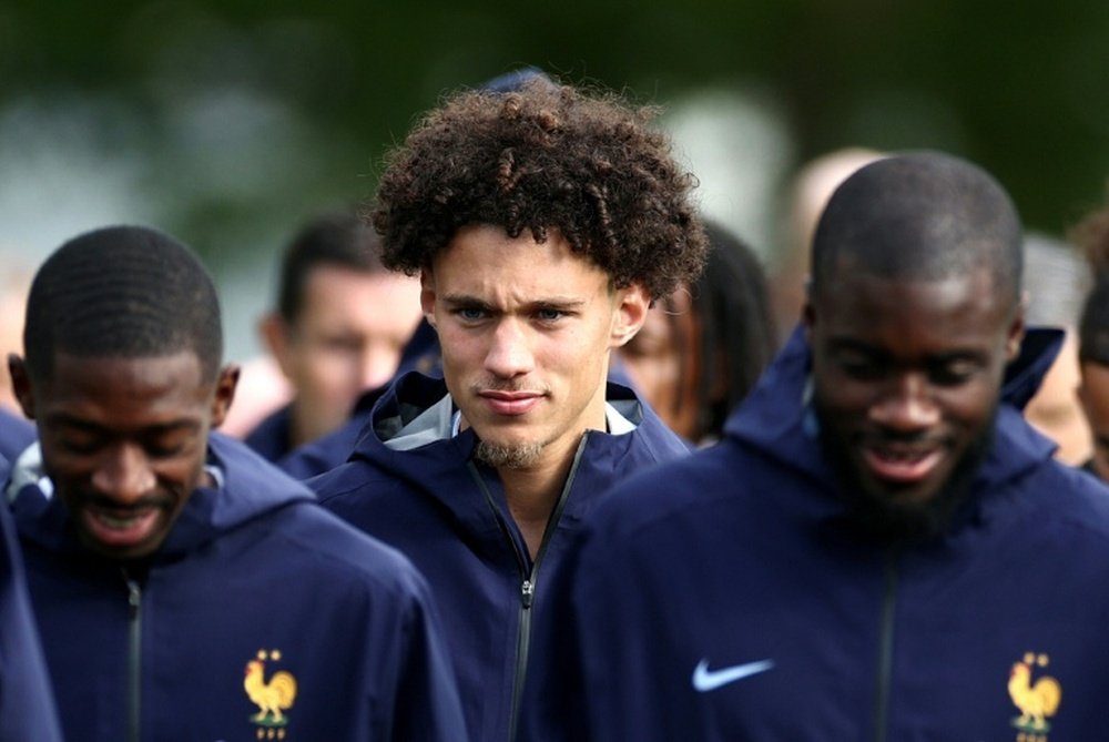 Maghnes Akliouche à l'entraînement avec l'équipe de France. AFP