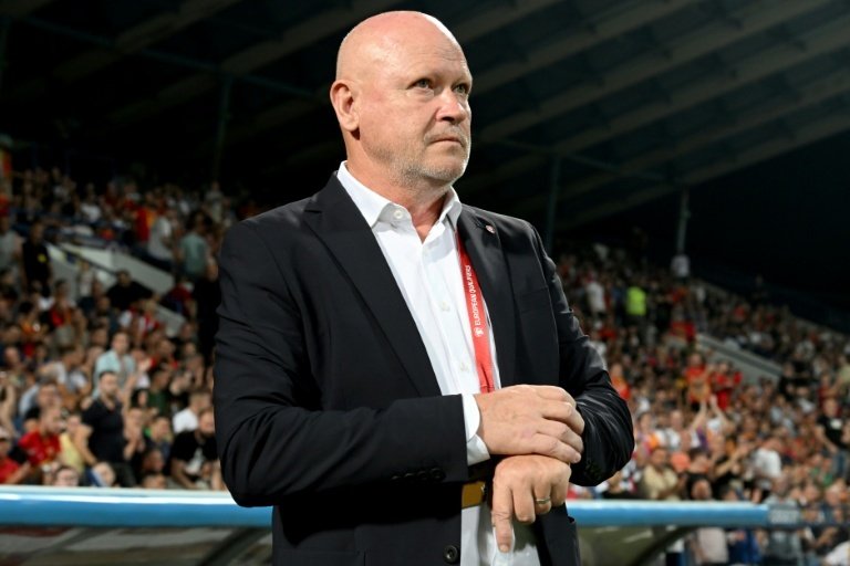 Ivan Hasek limogé après la défaite face aux Iles Féroé