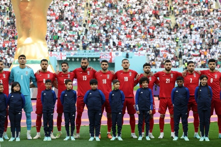 Les joueurs iraniens s'abstiennent de chanter leur hymne