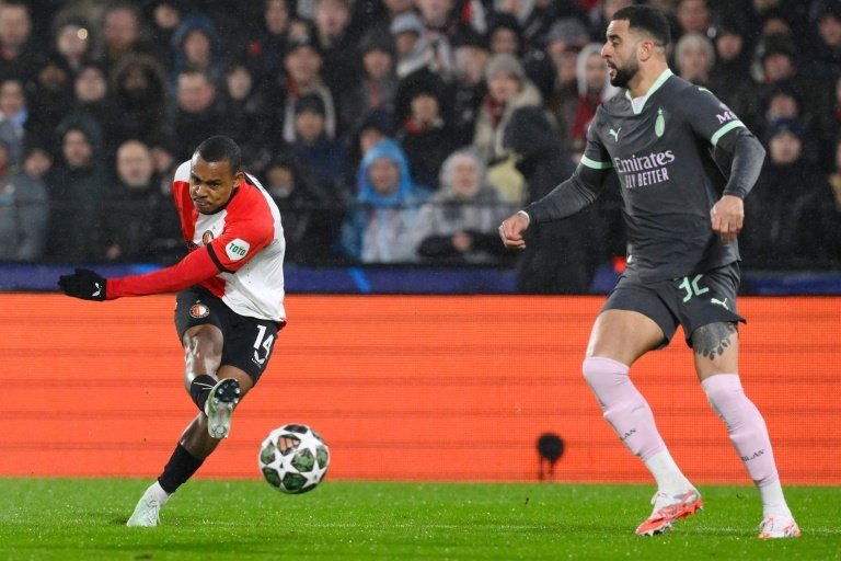 L'AC Milan sous pression après sa défaite contre Feyenoord