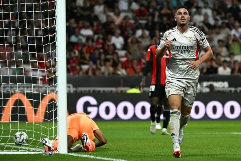 Benfica s'impose à Nice (2-0) et prend une belle option