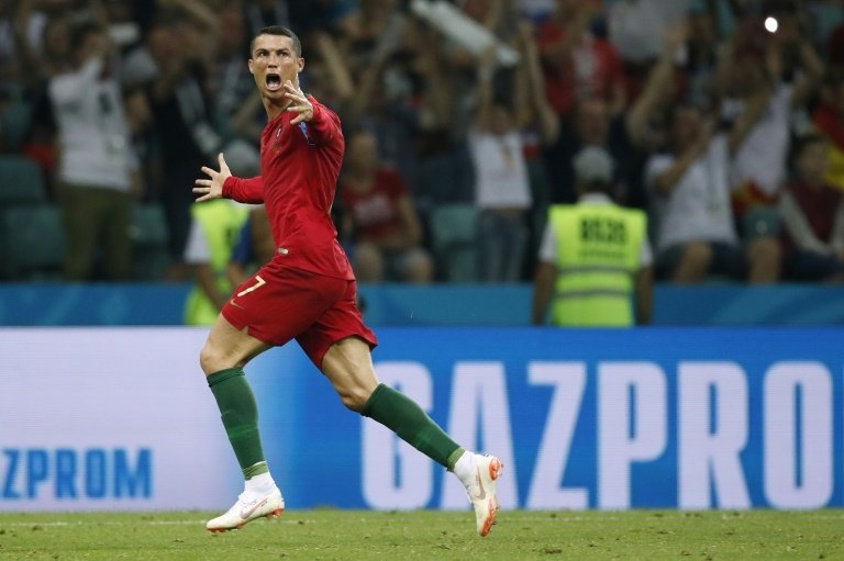 Cristiano Ronaldo, buteur trois étoiles