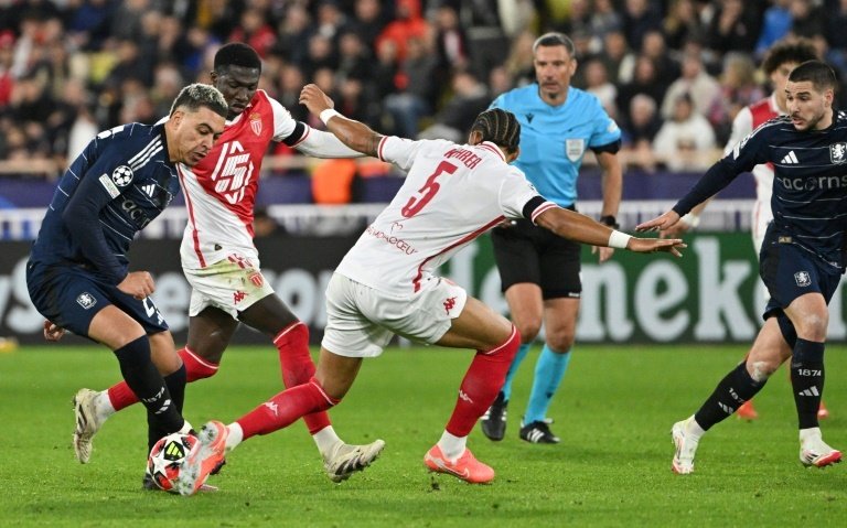 Maintenant, Hütter attend un rebond de Monaco en championnat