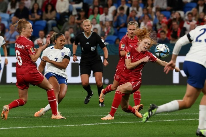 Mondial féminin: l'Angleterre bat le Danemark et se rapproche des huitièmes