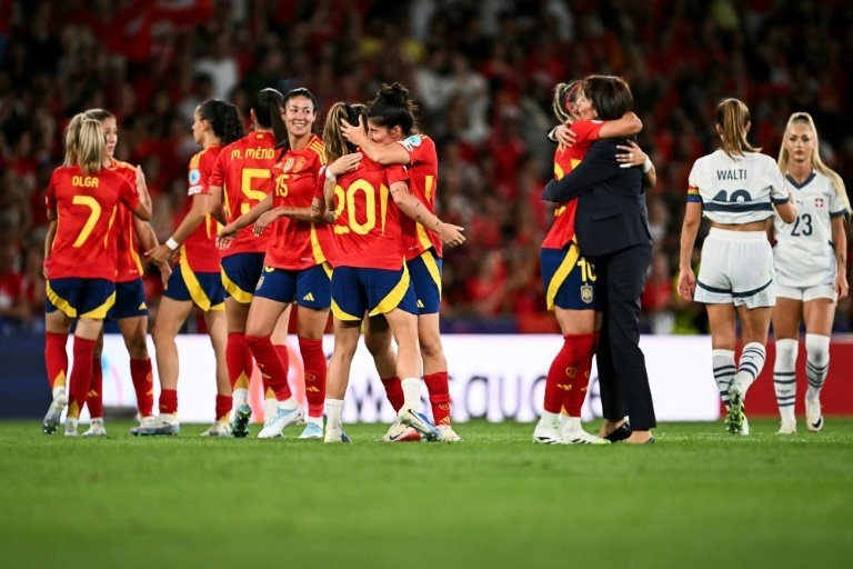 Euro-2025: l'Espagne neutralise la Suisse et s'ouvre les demies
