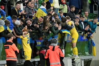 L'Ukraine, en guerre depuis deux ans contre la Russie, s'est qualifiée pour l'Euro-2024, en battant en barrage l'Islande 2 buts à 1 mardi à Wroclaw en Pologne où le match avait été délocalisé.
