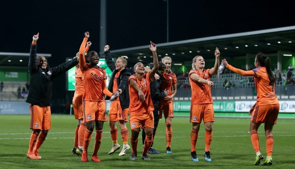 La joie des lyonnaises après avoir éliminé Wolfsburg en quart de finale de C1. AFP