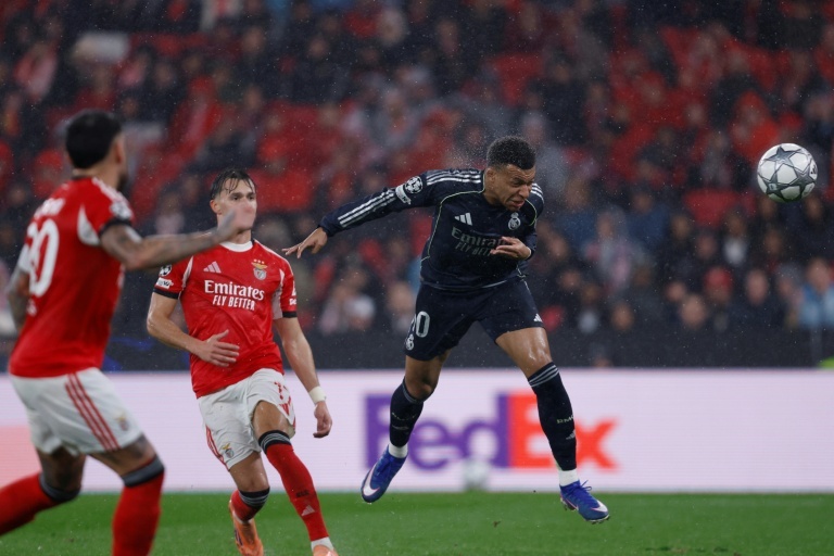 Battu par Benfica, le Real Madrid contraint aux barrages