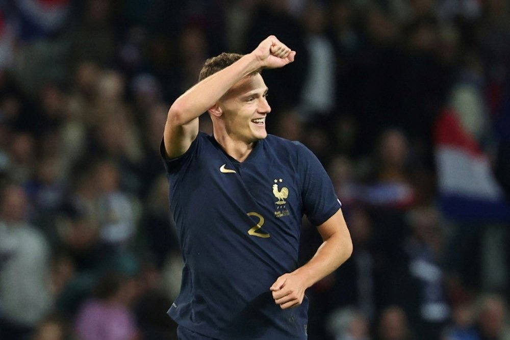 Premier poteau Pavard ! AFP