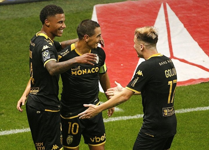 Monaco reste leader de Ligue 1