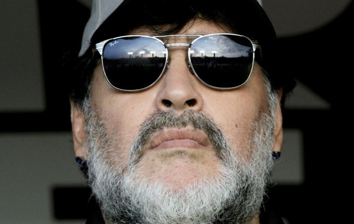 Blessé à une épaule, Maradona va se faire soigner à Buenos Aires