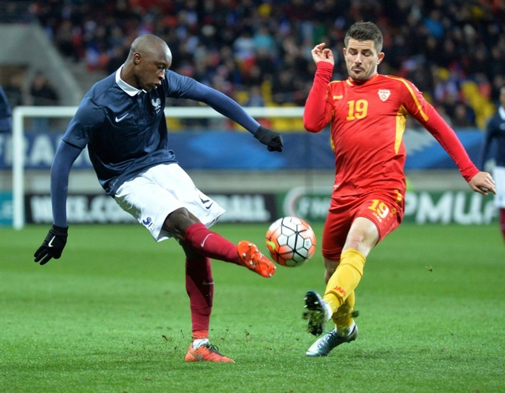 Antoine Conté lors du match face à la Macédoine en qualif pour l'Euro-2017 (-21 ans). AFP