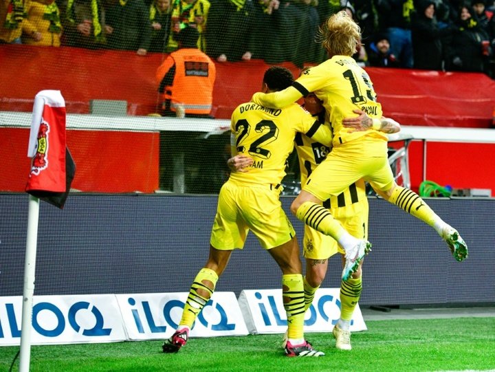 Dortmund gagne à Leverkusen, resserrement en tête de la Bundesliga