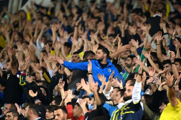Chants pro-Poutine à Fenerbahçe. AFP