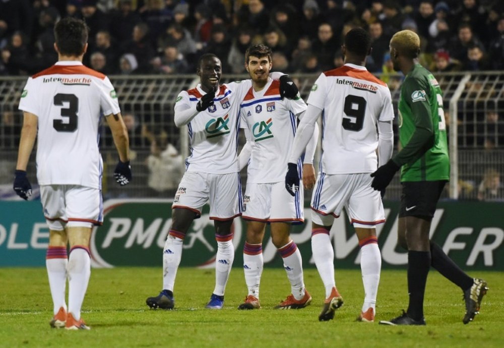 Lyon évite le piège grâce à Terrier et Lopes. AFP