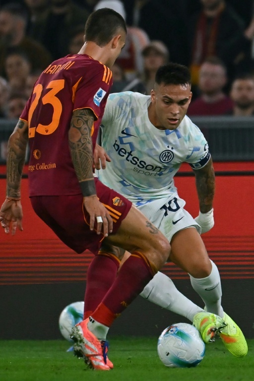 Naples piégé par le Torino, l'Inter passe en tête