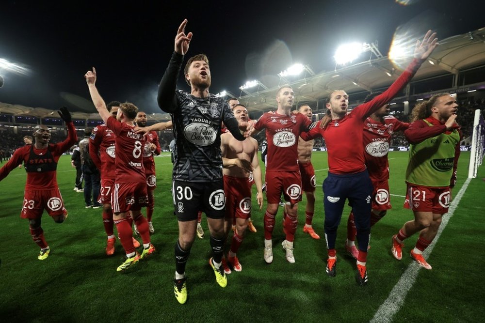 Brest arrache le podium à Lille, Lyon en Ligue Europa, Lorient relégué. AFP