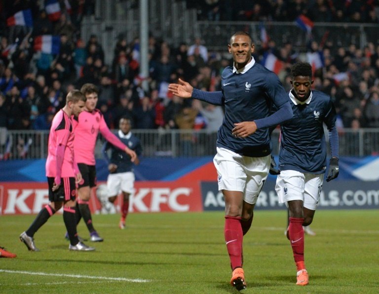 Assez largement supérieurs à leurs adversaires, les Espoirs français ont patienté pour prendre le meilleur sur l'Écosse (2-0,) grâce à un doublé de Haller, et la tête de leur groupe de qualification à l'Euro-2017, jeudi à Angers.