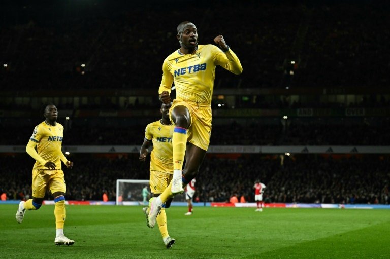 Arsenal accroché par Crystal Palace, Liverpool presque champion
