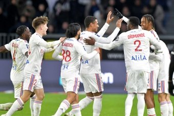 Lyon lance mardi (21h10) les quarts de finale de Coupe de France avec la réception de Grenoble, avant Marseille-Annecy mercredi et un choc de Ligue 1 entre Nantes et Lens, organisé à huis clos au regret des clubs et supporters.