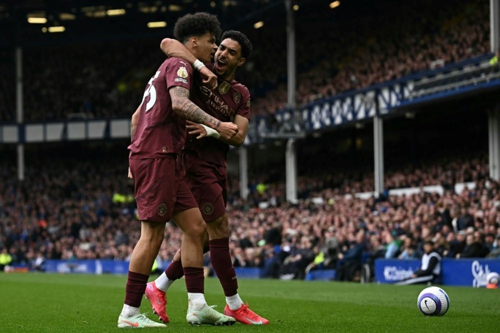 La joie de Nico OReilly et Omar Marmoush lors de la victoire de Manchester City contre Everton. AFP