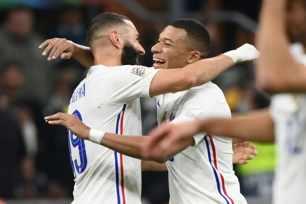 Benzema-Mbappé, le duo renversant des Bleus. afp