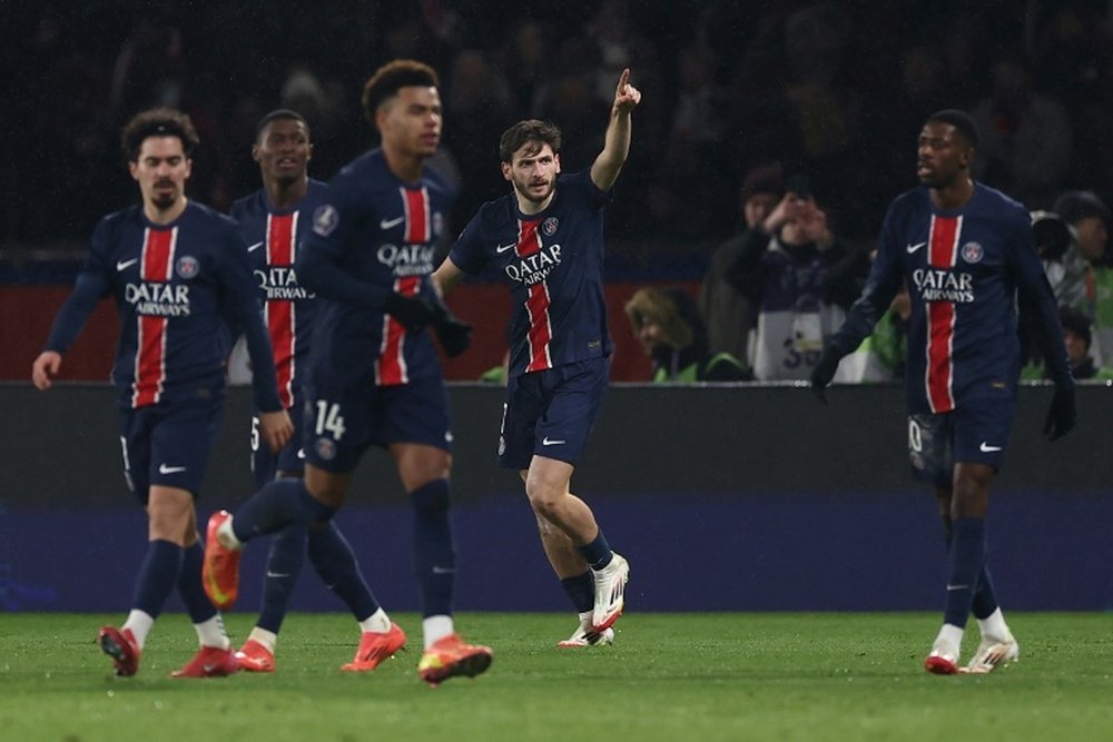 Les Parisiens célèbrent le premier but de Khvicha Kvaratskhelia avec Paris. AFP