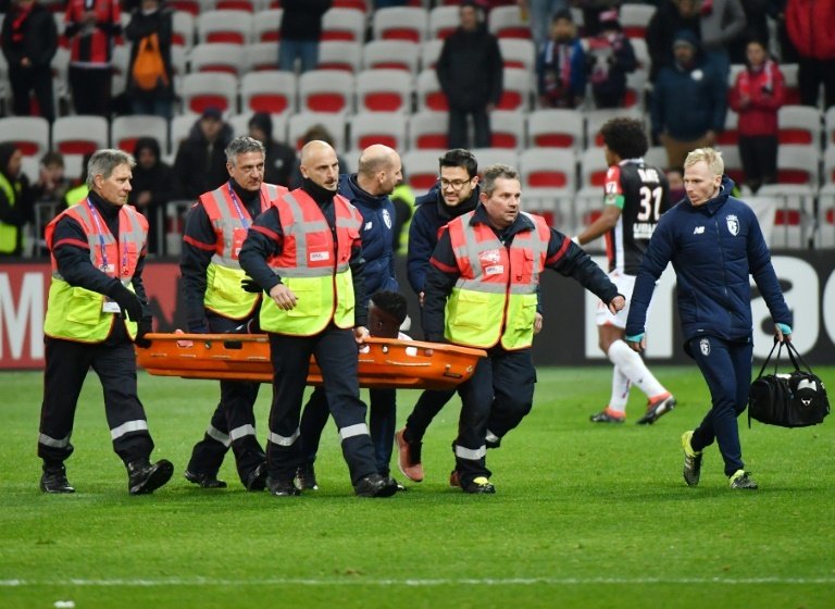 Nice-Lille : Examens de routine à l'hôpital pour Edgar Ié après son choc avec Dante