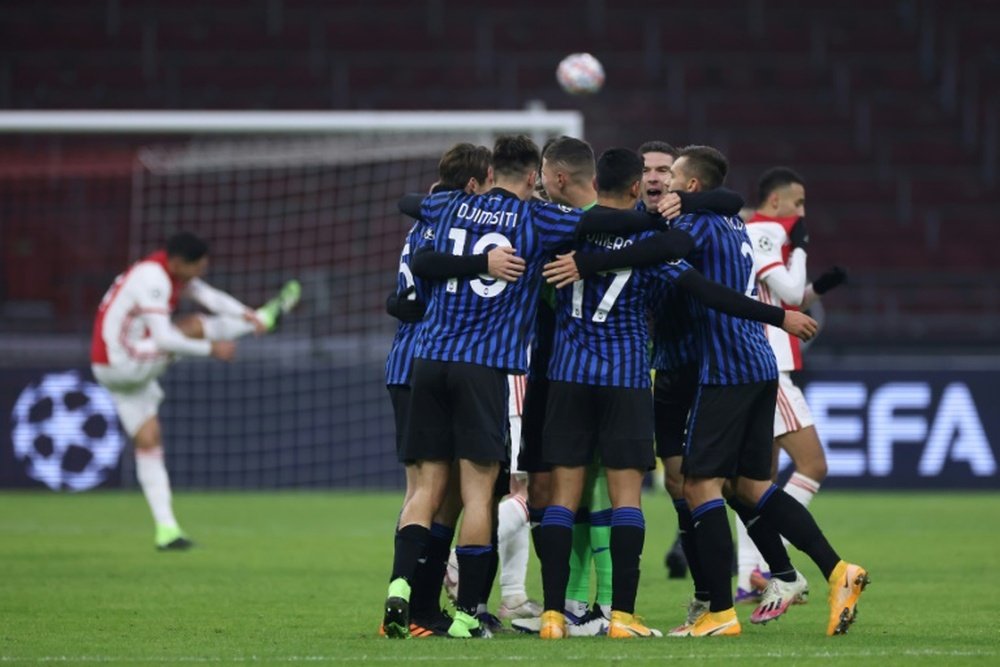 L'Atalanta dompte l'Ajax et s'invite encore en 8es. dugout