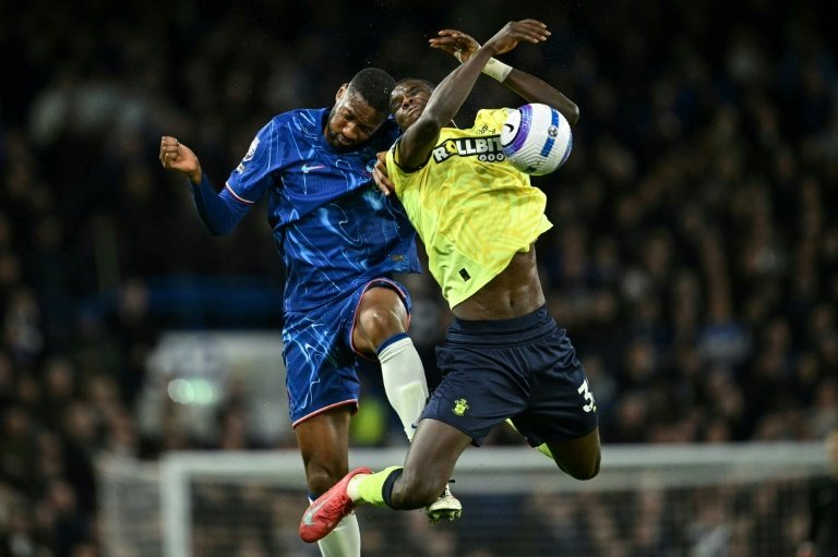 Chelsea se reprend, Aston Villa rechute