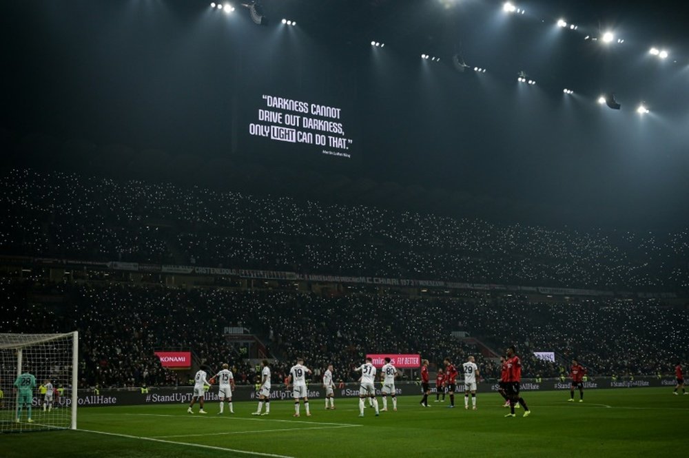 AC Milan-Bologne stoppé à la 16e minute pour Maignan et contre les discriminations. afp