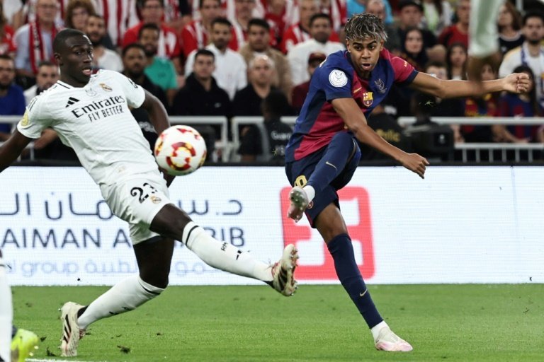 Lamine Yamal contre le Real Madrid en Supercoupe d'Espagne. AFP