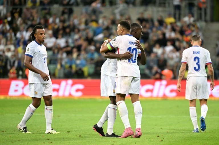 L'équipe de France a réussi des débuts emballants dans les qualifications au Mondial 2026 en battant à l'extérieur l'Ukraine (2-0), son plus coriace adversaire, mais a perdu Ousmane Dembélé sorti sur blessure, vendredi à Wroclaw (Pologne).