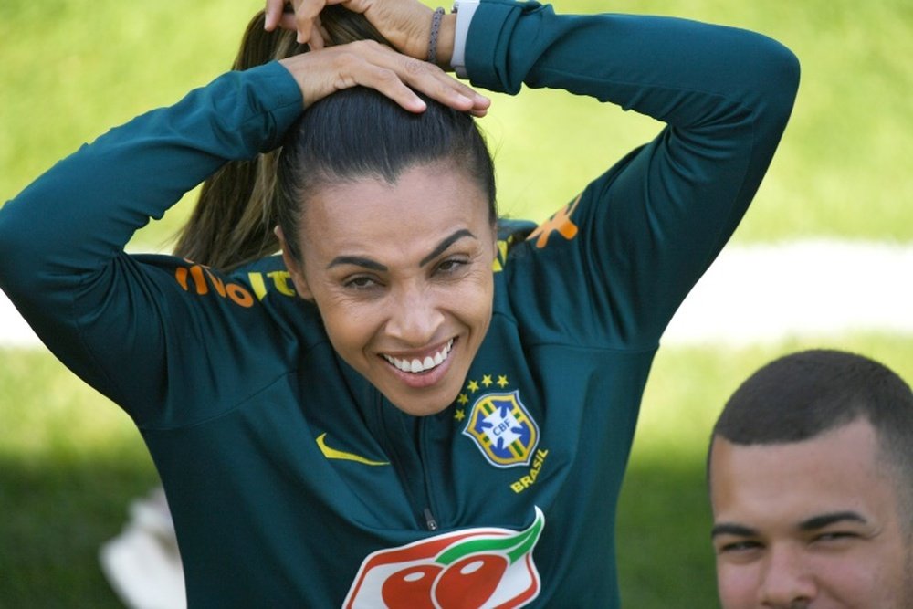 L'attaquante du Brésil, Marta, à lentraînement au stade Paul Bourget à Gières. AFP