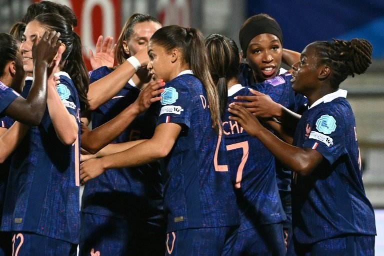 Les 'Bleues' lancent une nouvelle ère par un festival contre la Suisse en Ligue des Nations