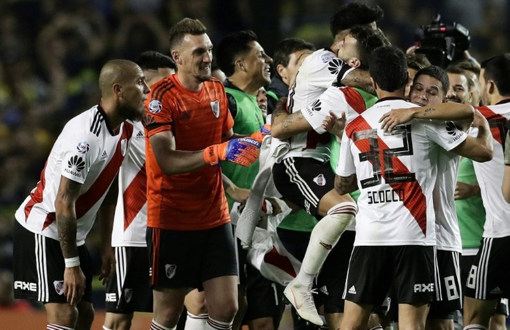 Les joueurs de River Plate célèbrent leur victoire sur Boca Juniors en finale de la Superliga. AFP