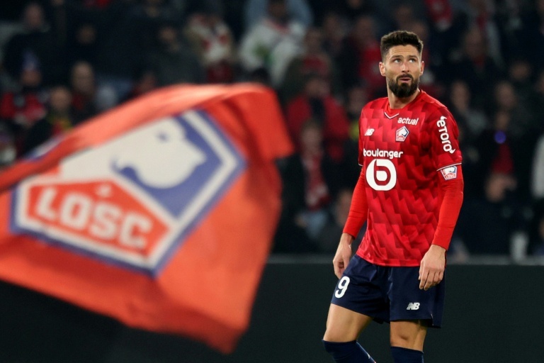 "Les cages se faisaient un peu plus petites ces derniers temps" - Giroud
