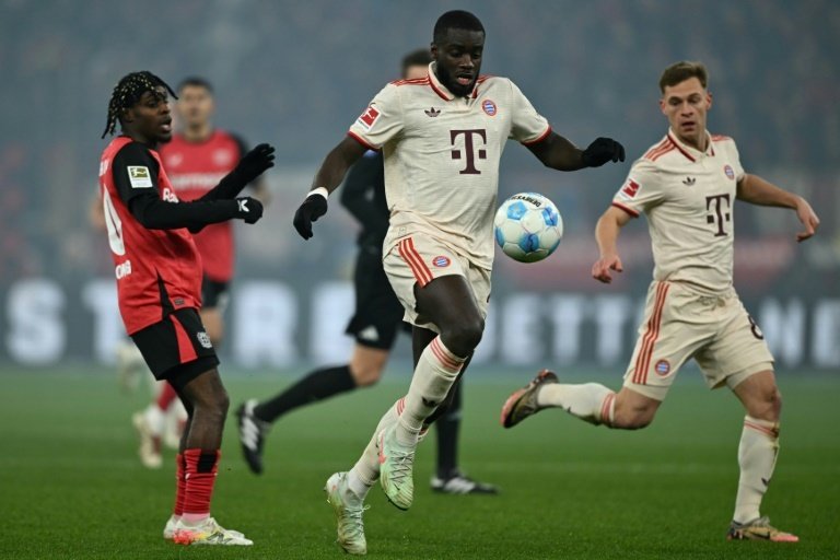 Au Bayern, Upamecano en taille patron