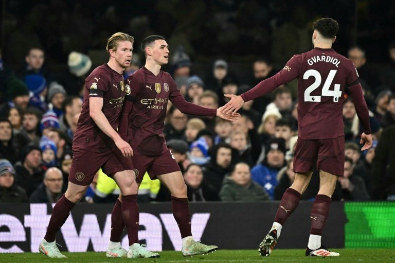 Manchester City de retour, United à reculons