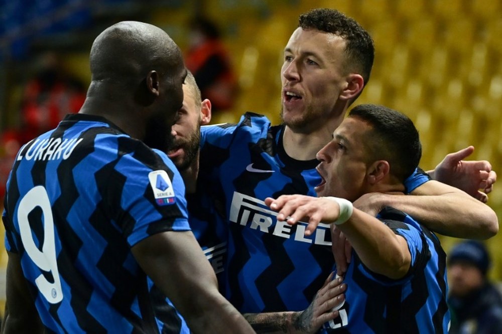 L'Inter Milan prend encore de l'avance en tête. AFP