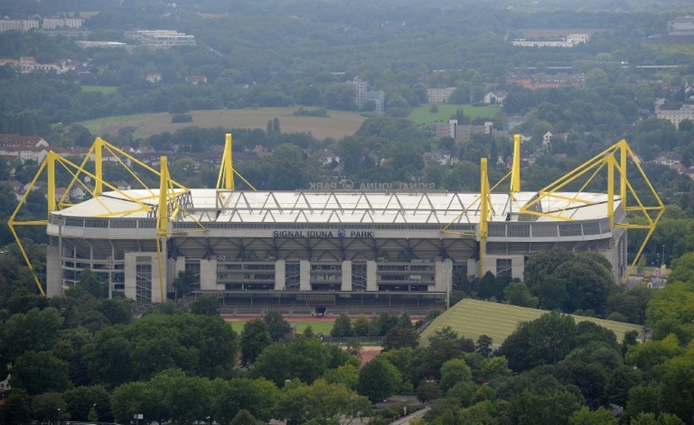 une partie du stade de Dortmund aménagée pour les consultations. AFP