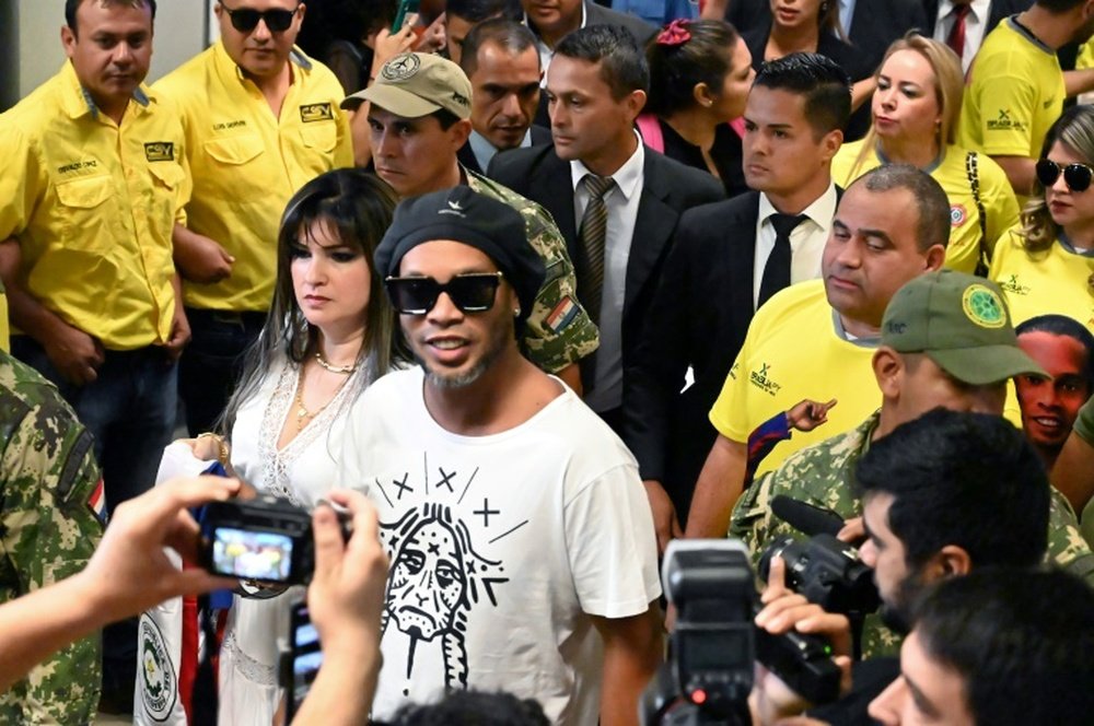 Ronaldinho accusé d'être entré au Paraguay avec un faux passeport. AFP